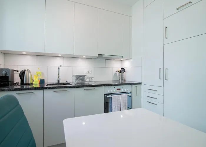 Viktoria A37 By * Arosa