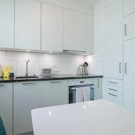 Viktoria A37 By * ארוזה